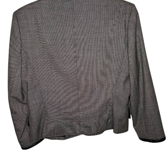 Harvé Benard Sport 100% Wool Blazer with Leather Trim | Size 12 - Picture 3 of 4